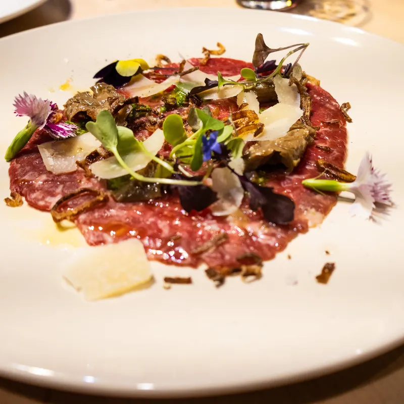 Carpaccio de bœuf à la truffe