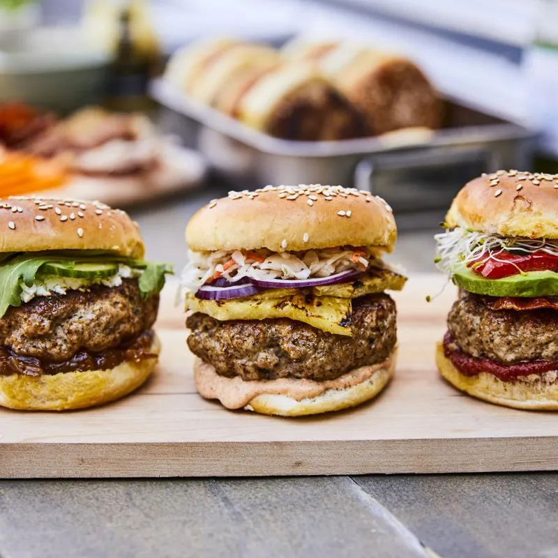 Burger au porc et aux épices à steak