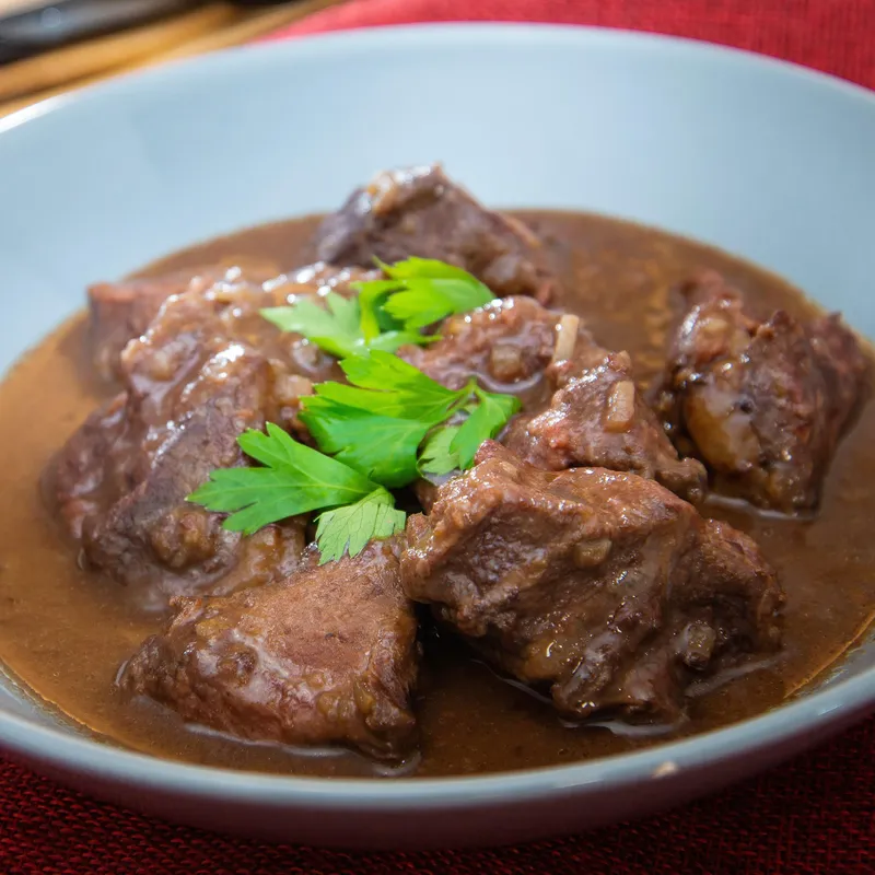 Joues de bœuf au vin rouge