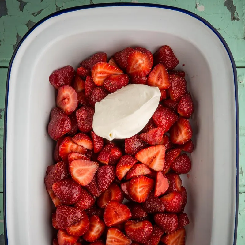 Salade de fraises fumées à l’érable et à la peppermint