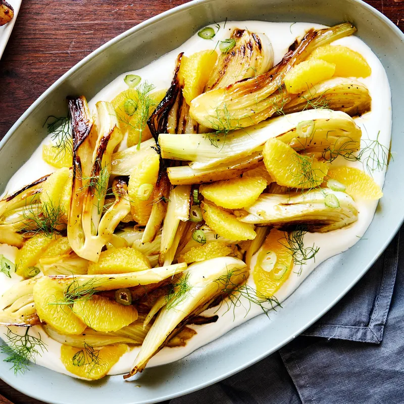 Côtes levées à la poire asiatique, salade tiède au fenouil et à l’orange