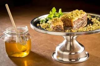 Baklava à la queue de cochon et aux pistaches