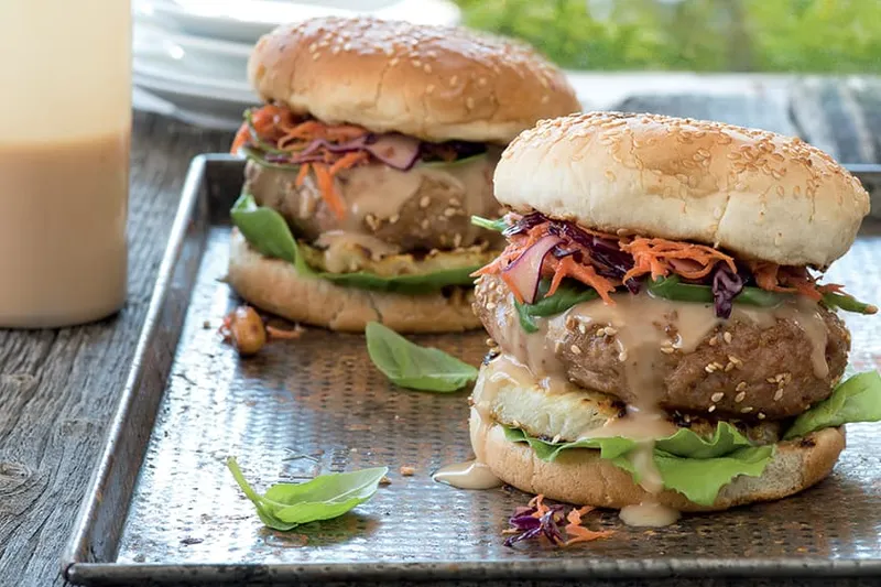 Burgers de porc exotique