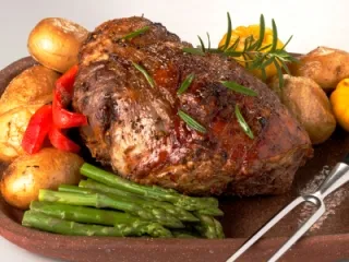 Gigot d'agneau braisé à l'érable et au porto