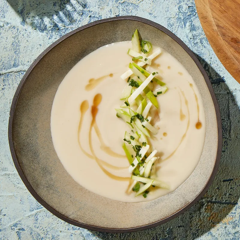 Potage de céleri-rave, pomme et érable