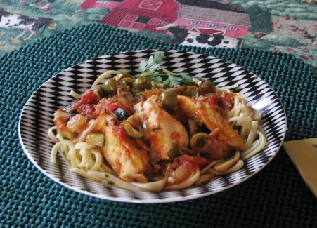 Poulet aux tomates et olives