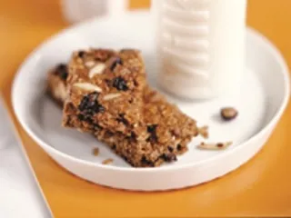 Barres aux cerises et aux amandes