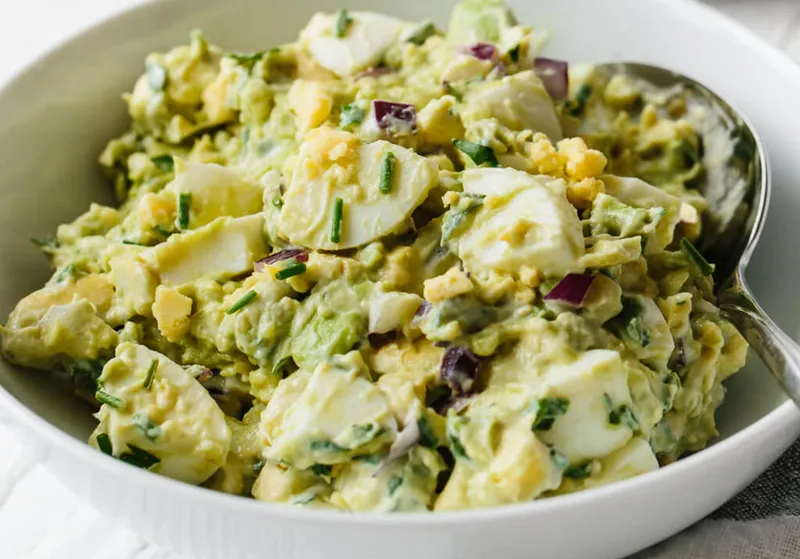 Salade aux œufs et à l&rsquo;avocat